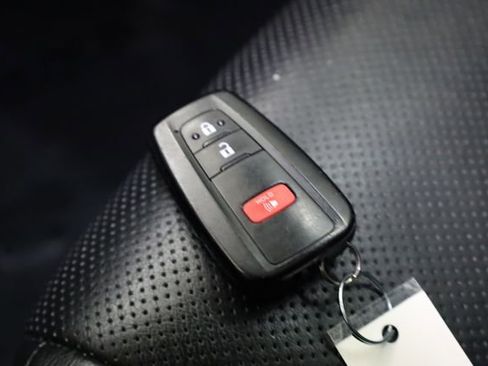 Used 2022 Toyota 4Runner Limited image 32