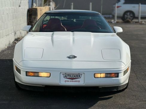Used 1996 Chevrolet Corvette Coupe RWD image 4