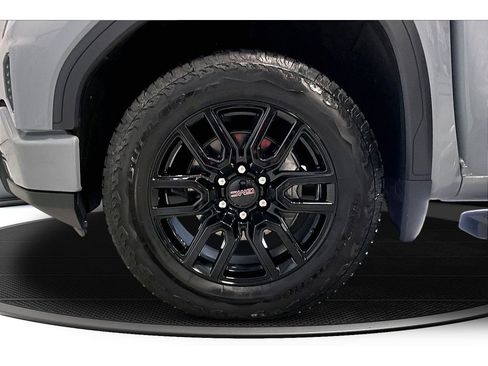 Used 2024 GMC Sierra 1500 Elevation w/ X31 Off-Road Package AWD/4WD image 11