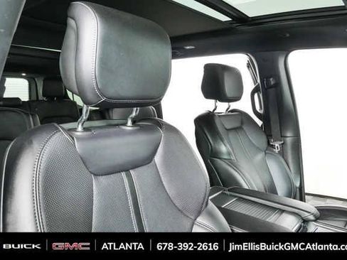 Used 2024 Jeep Wagoneer L Series II w/ Convenience Group I AWD/4WD image 24