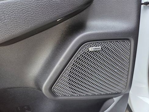 Used 2025 Mitsubishi Outlander SE AWD/4WD image 25