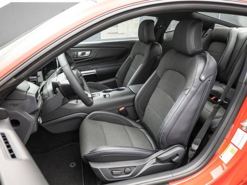 Used 2024 Ford Mustang Coupe RWD image 8