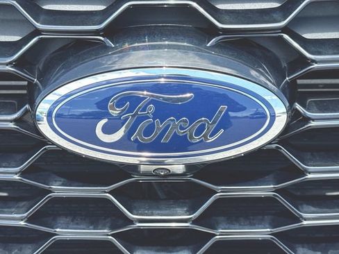 Used 2025 Ford Explorer ST AWD/4WD image 32