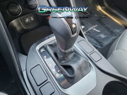 Used 2017 Hyundai Santa Fe Sport image 22