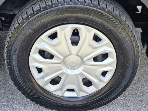 Used 2024 Ford Transit 350 XLT image 10