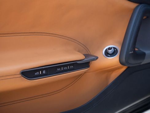 Certified 2018 Ferrari GTC4Lusso image 31