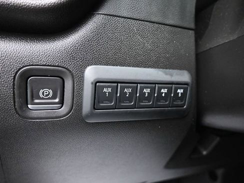 Used 2024 Chevrolet Silverado 2500 Custom w/ Custom Value Package image 15