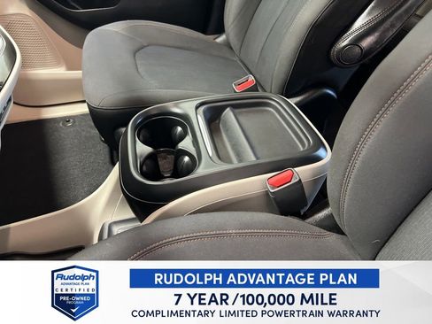 Used 2017 Chrysler Pacifica Touring Plus w/ Tire & Wheel Group image 34