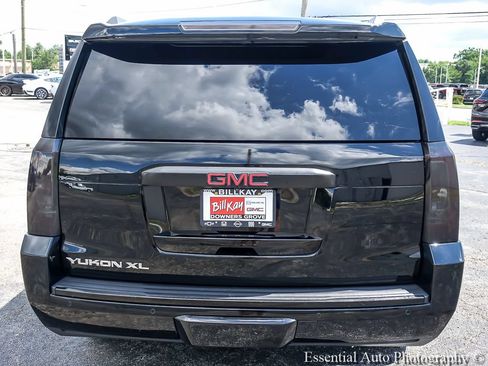 Used 2017 GMC Yukon XL Denali w/ Open Road Package AWD/4WD image 7