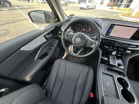 Certified 2025 Acura MDX FWD image 4
