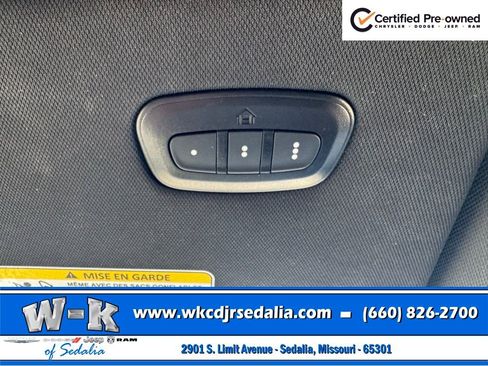 Certified 2024 Jeep Wagoneer Series III AWD/4WD image 17