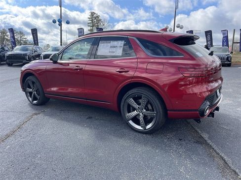 Used 2024 Genesis GV70 3.5T Sport w/ Sport Advanced Package image 4