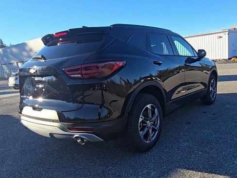 New 2025 Chevrolet Blazer LT w/ Convenience Package image 44