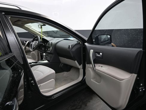 Used 2014 Nissan Rogue S w/ Convenience Package image 21