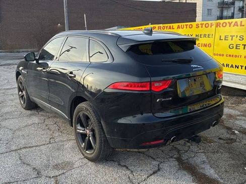 Used 2019 Jaguar F-PACE S image 6