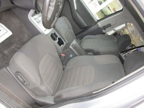 Used 2010 Nissan Pathfinder SE w/ SE Premium Journey Pkg AWD/4WD image 12