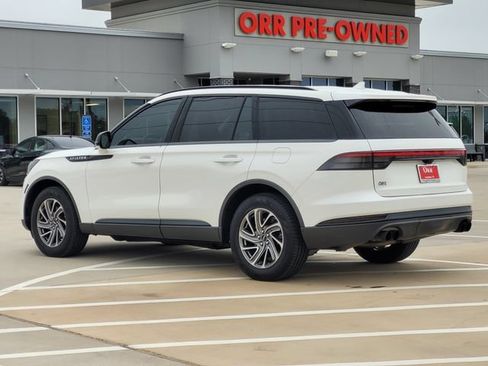 Used 2022 Lincoln Aviator AWD w/ Class IV Trailer Tow Package image 7