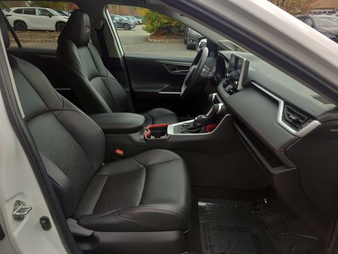Used 2021 Toyota RAV4 TRD Off-Road image 18