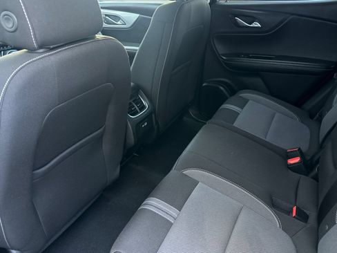 Used 2025 Chevrolet Blazer LT AWD/4WD image 10