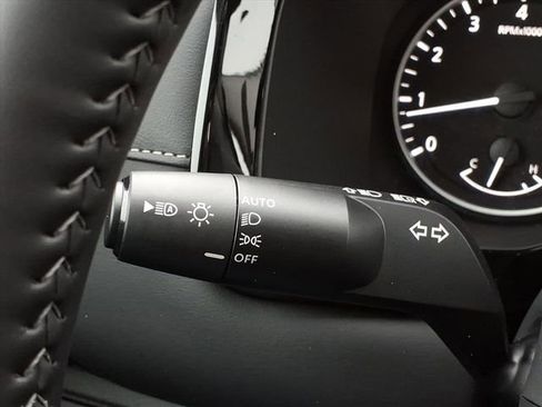 New 2026 Nissan Pathfinder SV image 19