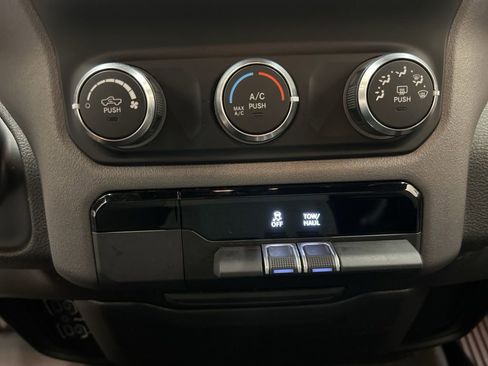 Used 2022 RAM 1500 Big Horn w/ Protection Group image 23