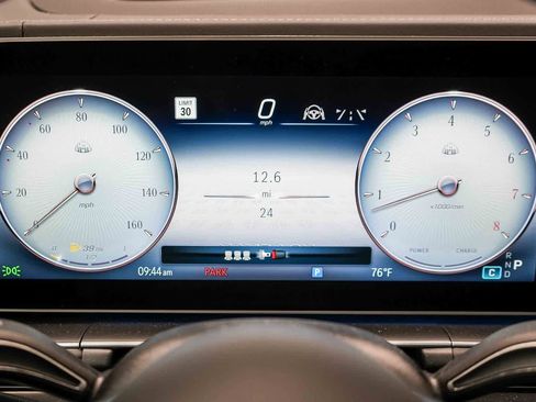 New 2026 Mercedes-Benz Maybach GLS 600 4MATIC image 23