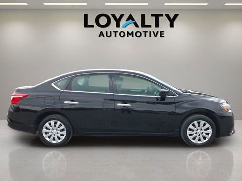 Used 2019 Nissan Sentra S image 6