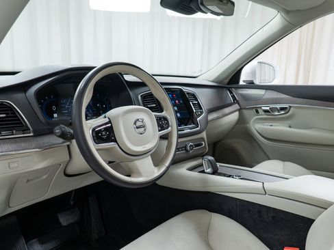 Certified 2023 Volvo XC90 B6 Plus w/ Protection Package Premier image 12