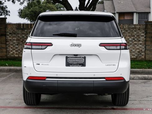 Used 2023 Jeep Grand Cherokee L Limited image 19