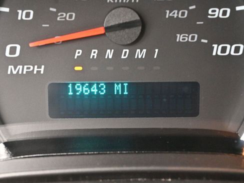 Used 2023 Chevrolet Express 2500 w/ Driver Convenience Package image 20