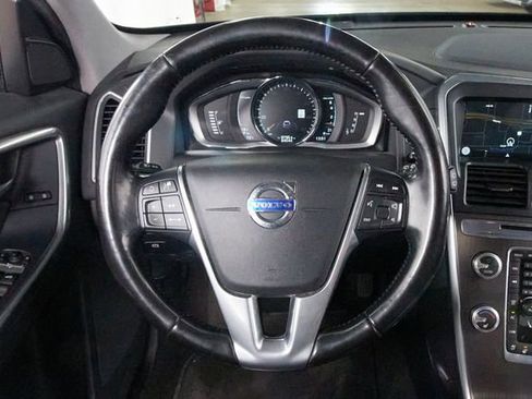 Used 2016 Volvo XC60 T5 Platinum AWD/4WD image 9