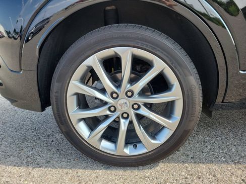 Used 2024 Buick Encore GX Avenir w/ Avenir Technology Package AWD/4WD image 5