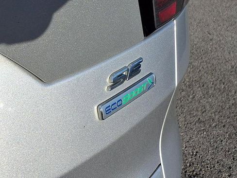 Certified 2017 Ford Escape SE w/ Equipment Group 201A image 22