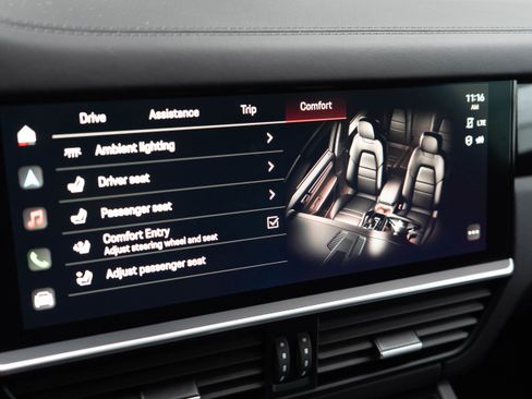 Used 2022 Porsche Cayenne GTS image 21