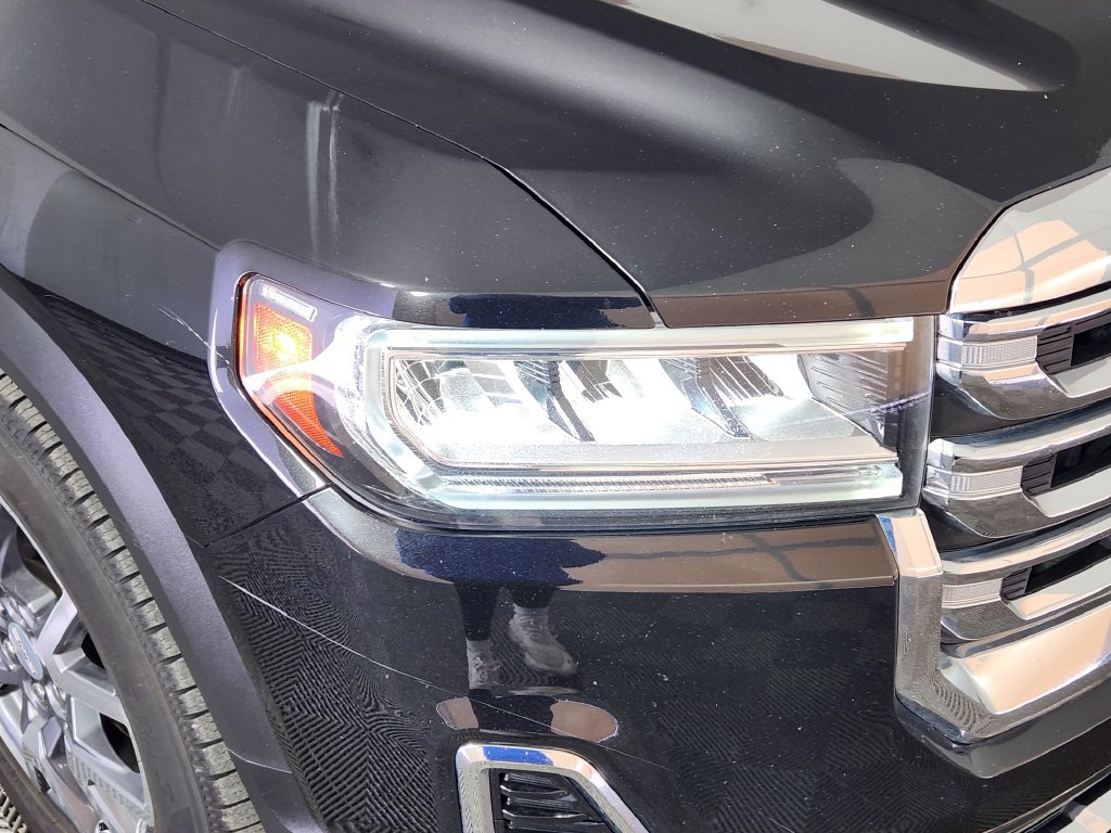 Used 2023 GMC Acadia SLT AWD/4WD image 10