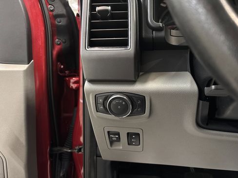 Used 2020 Ford F150 XLT w/ Equipment Group 302A Luxury image 14