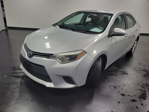 Used 2014 Toyota Corolla LE FWD image 4