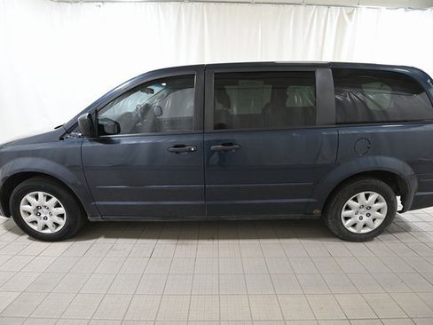 Used 2008 Chrysler Town & Country LX image 15