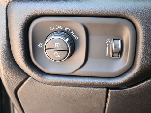 New 2026 RAM 2500 Big Horn AWD/4WD image 23