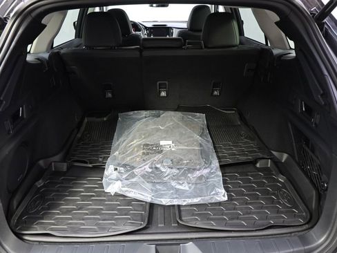 Certified 2025 Subaru Outback Limited image 19