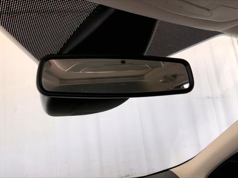 Used 2018 Ford Escape Titanium w/ Ford Safe & Smart Package AWD/4WD image 17