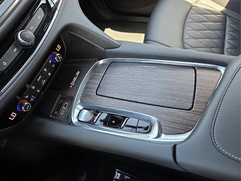 Certified 2023 Buick Enclave Avenir w/ Avenir Technology Package AWD/4WD image 19