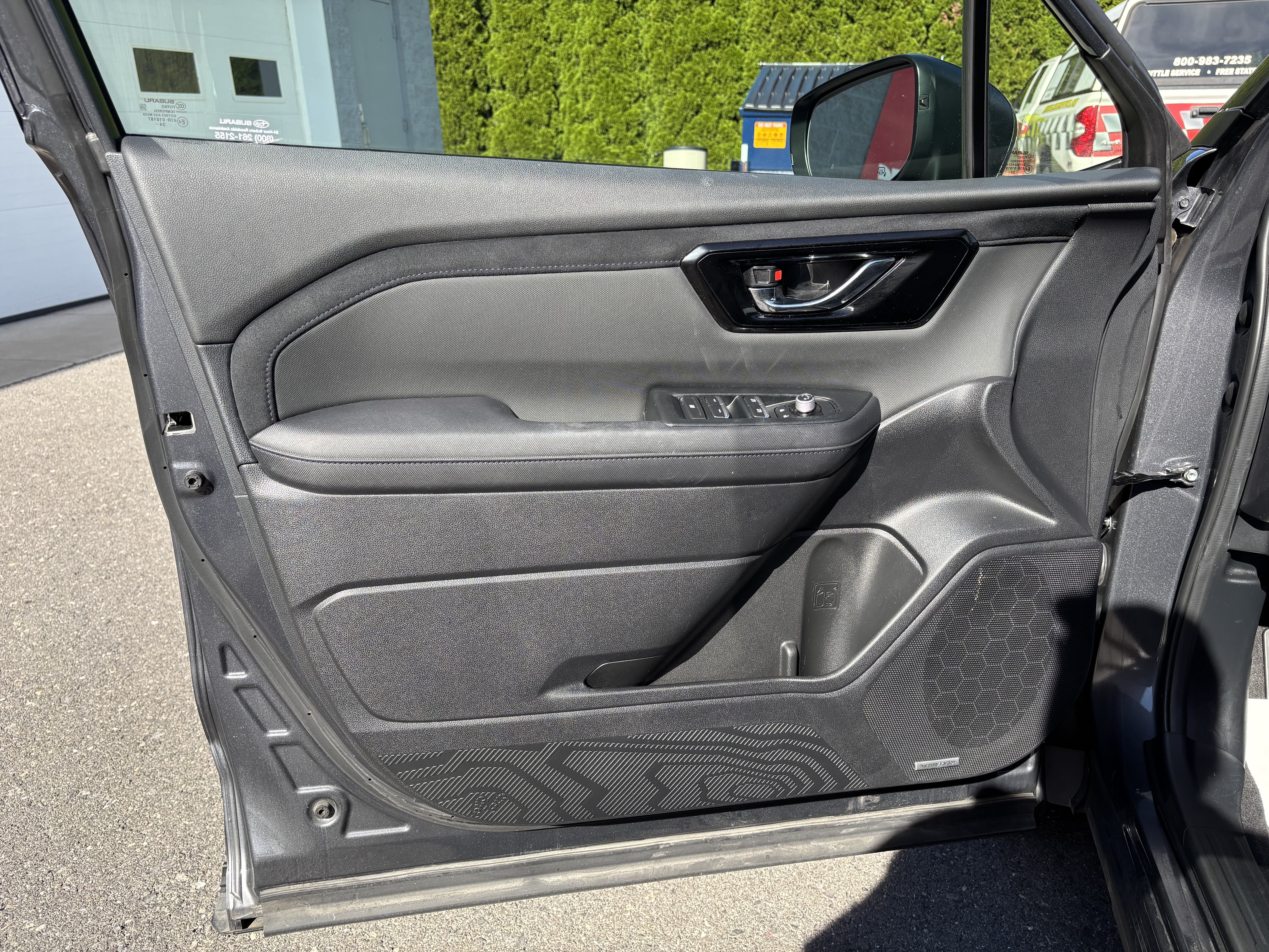 Used 2025 Subaru Forester Limited AWD/4WD image 16