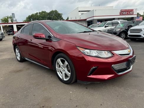 Used 2017 Chevrolet Volt LT FWD image 7