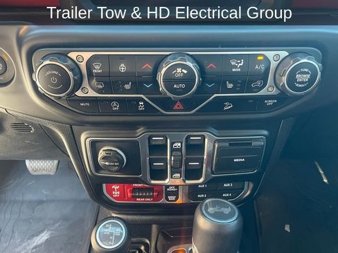 Used 2021 Jeep Wrangler Unlimited Rubicon image 19