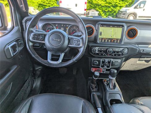 Used 2020 Jeep Gladiator Mojave AWD/4WD image 16
