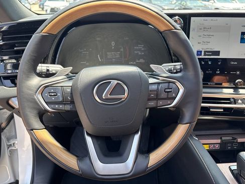 Certified 2025 Lexus RX 350 FWD image 15