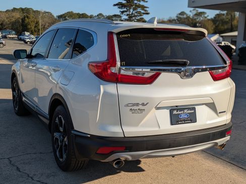 Used 2017 Honda CR-V Touring image 8