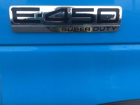 Used 2016 Ford E-450 and Econoline 450 Super Duty w/ Shuttle Bus Prep Package image 12