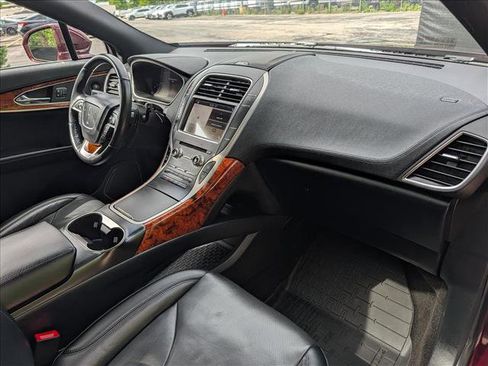 Used 2019 Lincoln Nautilus Reserve w/ Cargo Utility Package AWD/4WD image 16